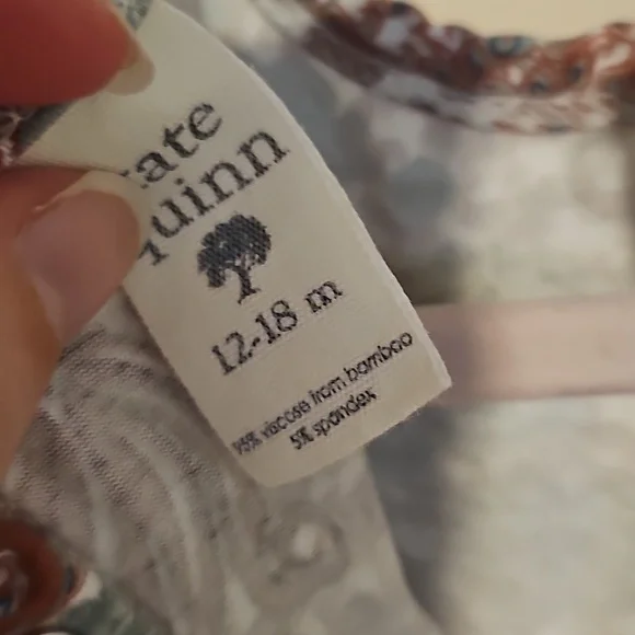 Kate quinn 12-18m ruffle side hips peacock print onesie bamboo * - Picture 5 of 6